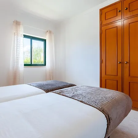 Nova Sunny 2br With Pool By Lovelystay Apartment *