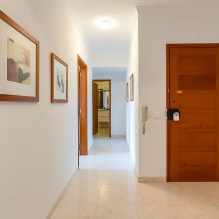 Nova Sunny 2br With Pool By Lovelystay Armacao de Pera