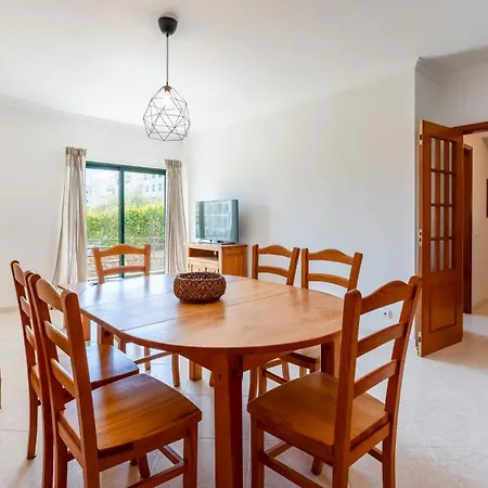 Nova Sunny 2br With Pool By Lovelystay Apartment *